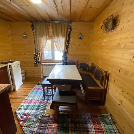 Сімейний Номер 1 Садиба У Ані Synevyrsʼka Polyana Eksteriør bilde